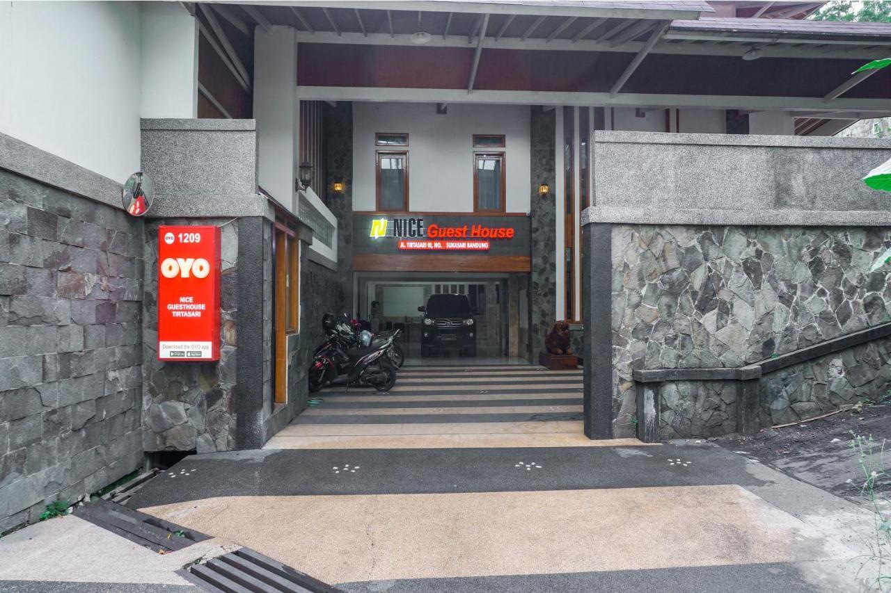 Oyo 1209 Tirtasari Nice Guesthouse Бандунг Экстерьер фото