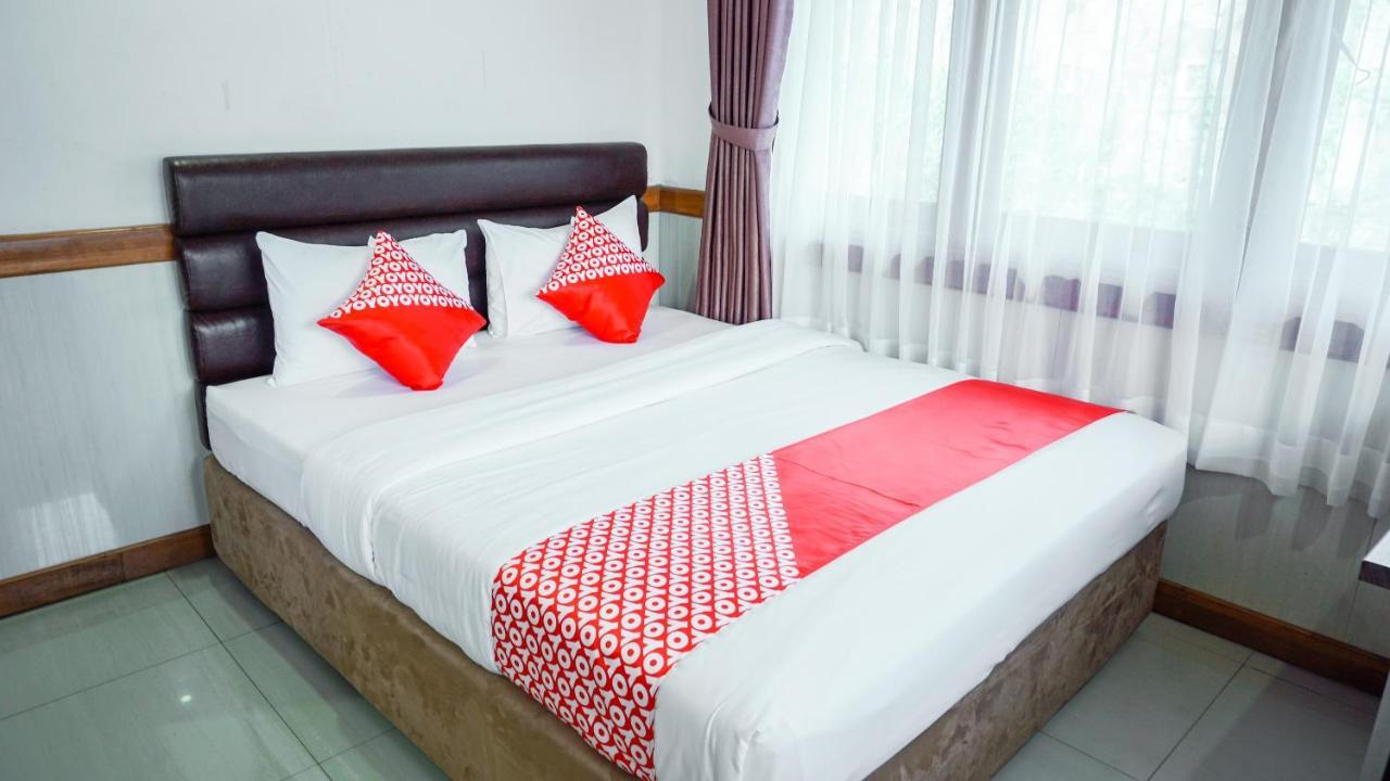 Oyo 1209 Tirtasari Nice Guesthouse Бандунг Экстерьер фото