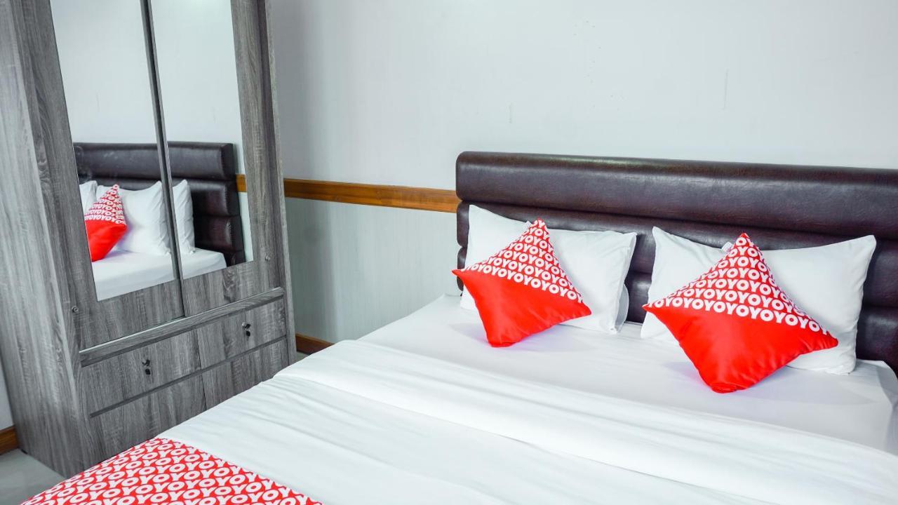 Oyo 1209 Tirtasari Nice Guesthouse Бандунг Экстерьер фото