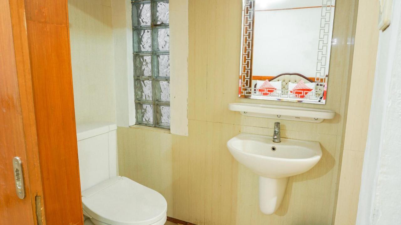 Oyo 1209 Tirtasari Nice Guesthouse Бандунг Экстерьер фото