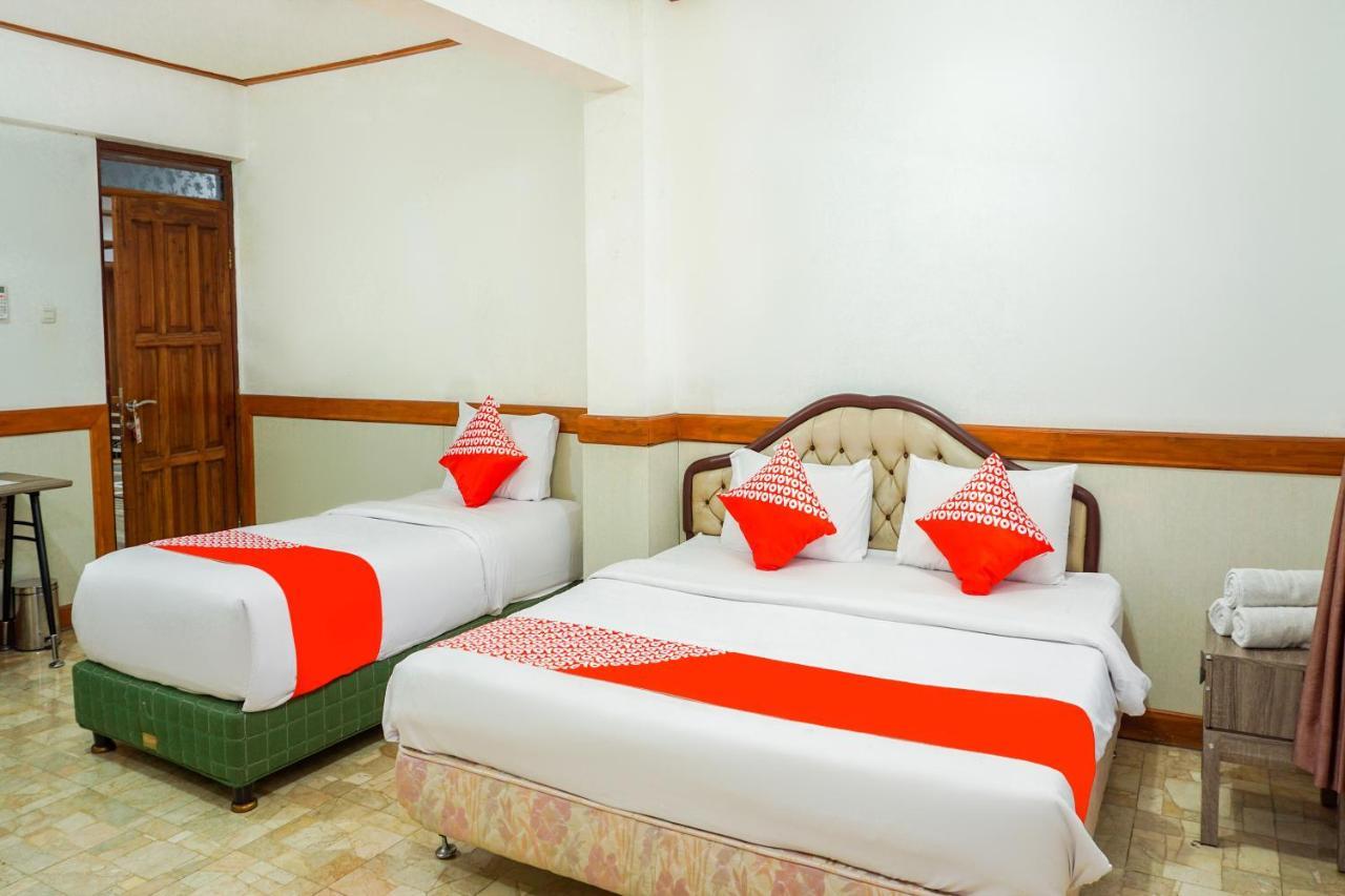 Oyo 1209 Tirtasari Nice Guesthouse Бандунг Экстерьер фото