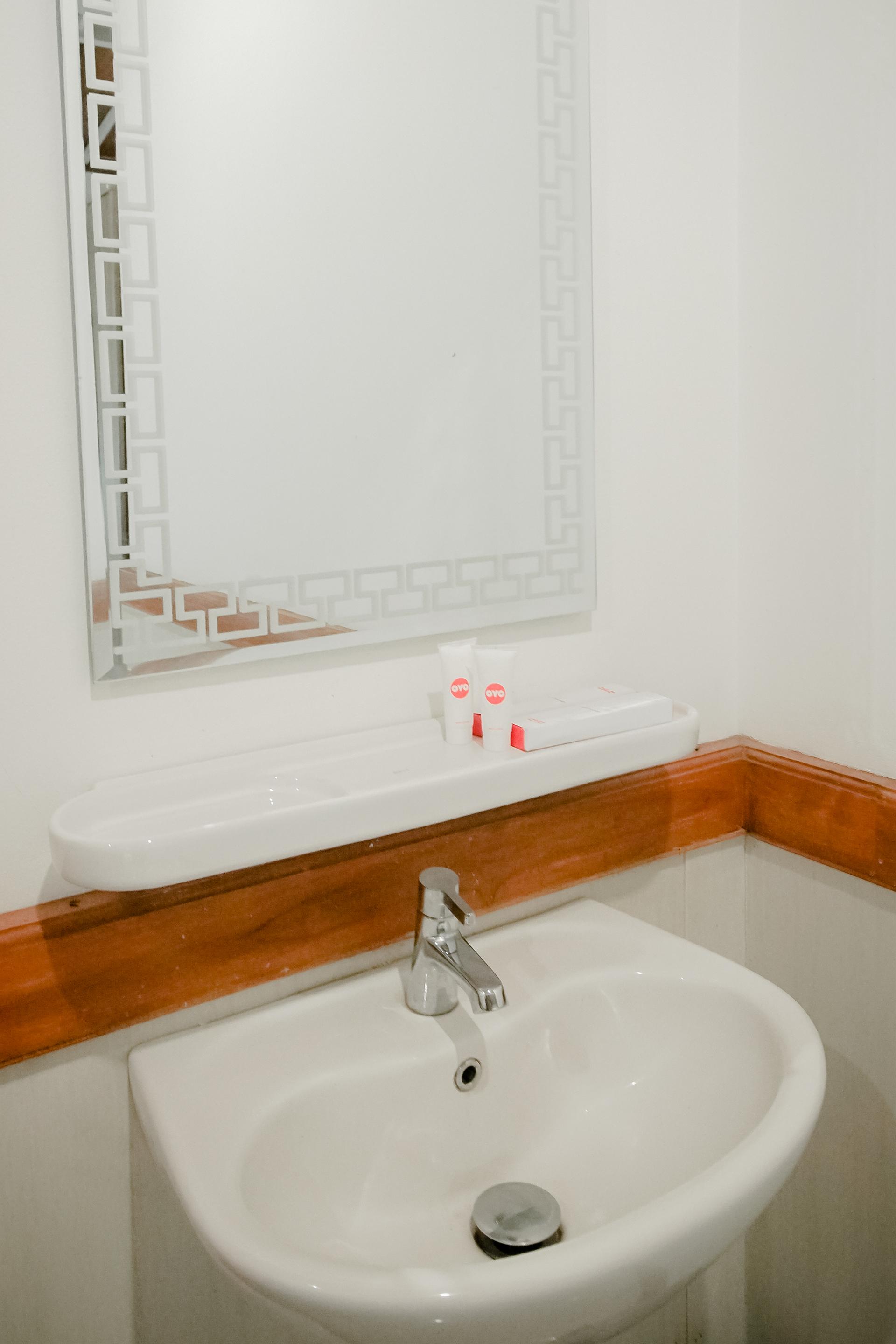 Oyo 1209 Tirtasari Nice Guesthouse Бандунг Экстерьер фото